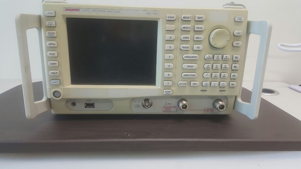 스펙트럼분석기 렌탈 (with 트랙킹제너레이터), U3741,9kHz~3GHz ADVANTEST SPECTRUM ANALYZER